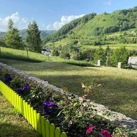 Hilltop Ferienhaus *